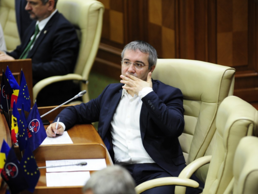 Сырбу возмущен - политик пожаловался на Госохрану в прокуратуру