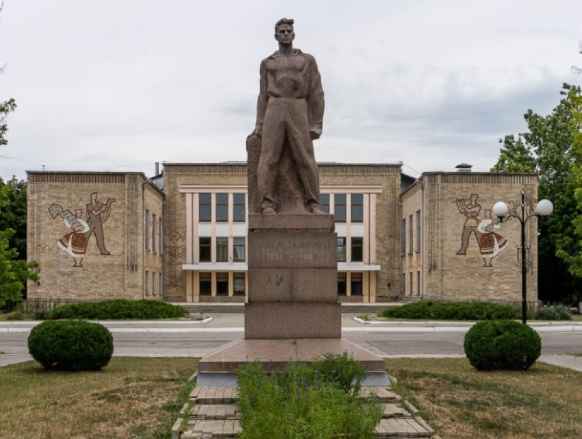 Молдавский коммунист и подпольщик, которого очень долго почитали и в Румынии 