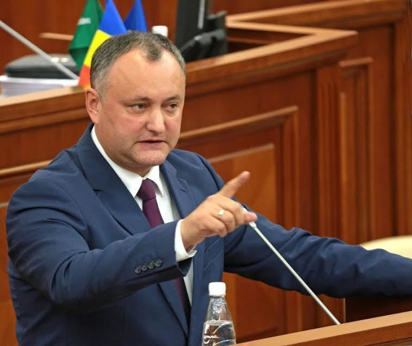 Додон - Стурзе: Желаю вам получить как можно меньше голосов и уехать за Прут 