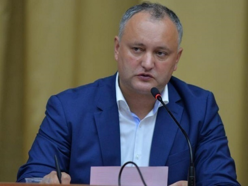 Антинародной провокацией назвал президент включение в Конституцию пункта о евроинтеграции 