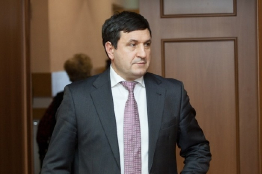 Глава управления здравоохранения Кишинева Михай Молдовану временно отстранен от должности 