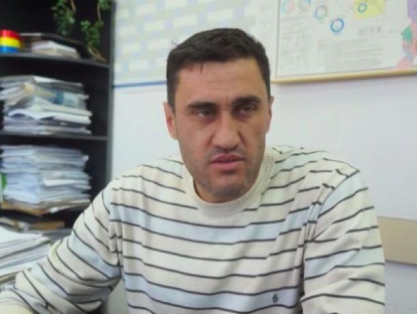 Смена власти по-молдавски в Каушанах - уходящий примар арендовал свой кабинет, чтобы он не доставался сменщику
