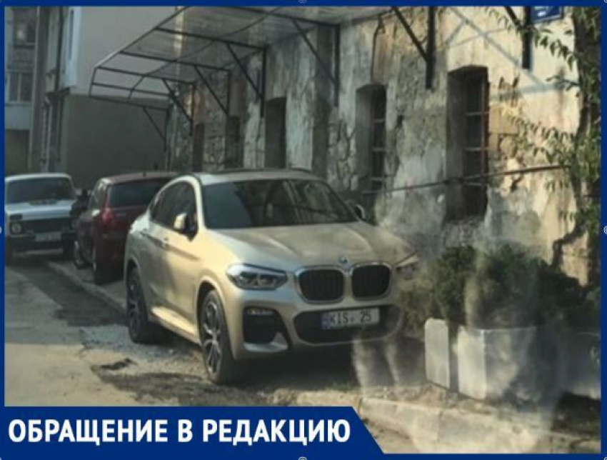 Подтвердилось: «Красную мельницу» в Кишиневе используют как место для парковки