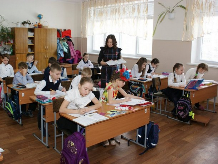 В Молдове в школах оценки по ряду предметов отменяются 