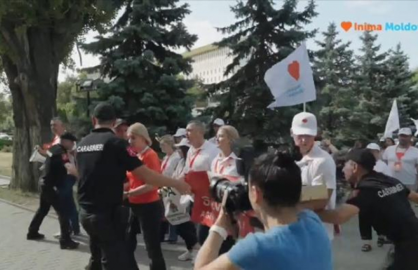 «Молдове - молдавское!»: INIMA MOLDOVEI провела акцию в защиту фермеров и национальных производителей