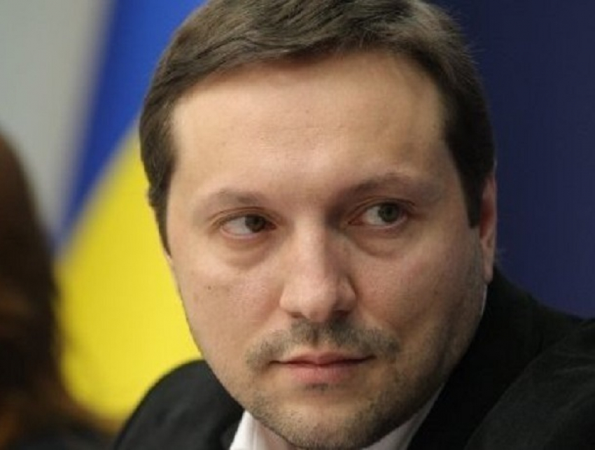 Главный пропагандист Украины рухнул в обморок после обвинений в адрес России и угрозы послу США