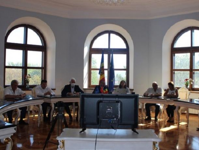 Администрация Хынчештского района подписала соглашение о дружбе с румынским уездом Марамуреш