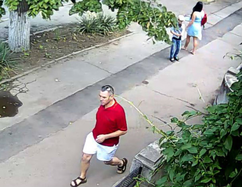 Преступление с чемоданом «родителей года» в Кишиневе попало на камеры видеонаблюдения