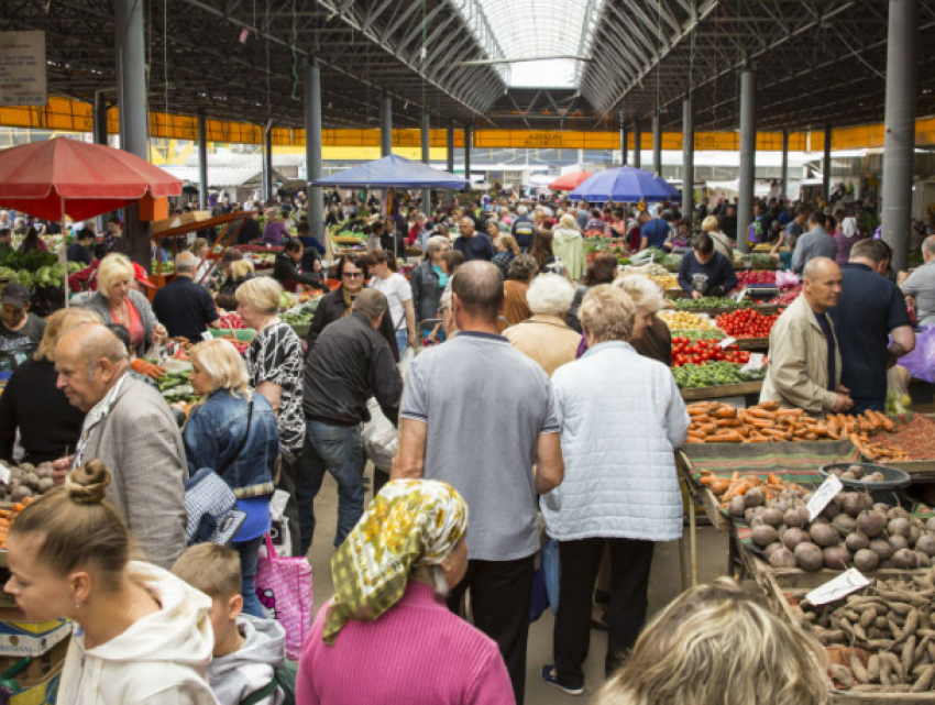 Срочно: из-за угрозы эпидемии коронавируса в Кишиневе временно закрывается Центральный рынок
