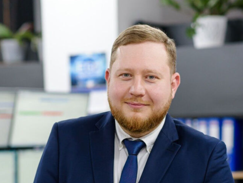 Глава Energocom, предложившей повысить тариф на газ на 45%, получает почти 100 тысяч леев в месяц и талоны на еду