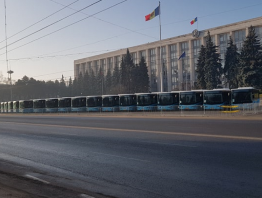 Последние шесть автобусов ISUZU прибыли в Кишинев