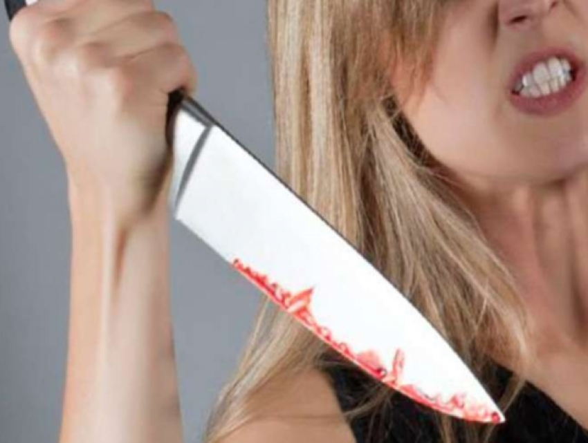 Житель Тирасполя получил удар ножом от пьяной сожительницы