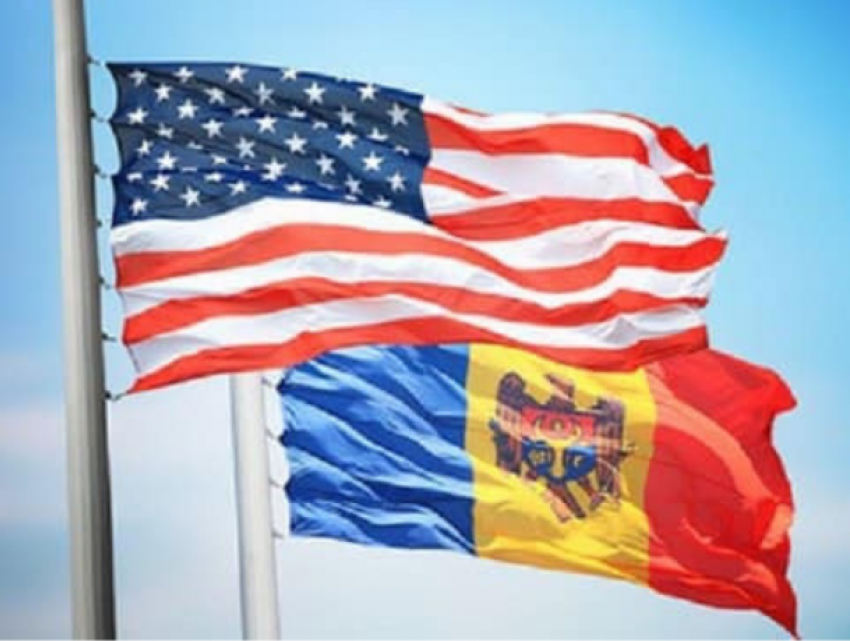 Игорь Додон и Зинаида Гречаный поздравили руководство и народ США с Днем независимости