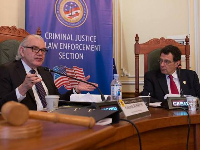 Прекратить избирательное правосудие призвало Молдову посольство США