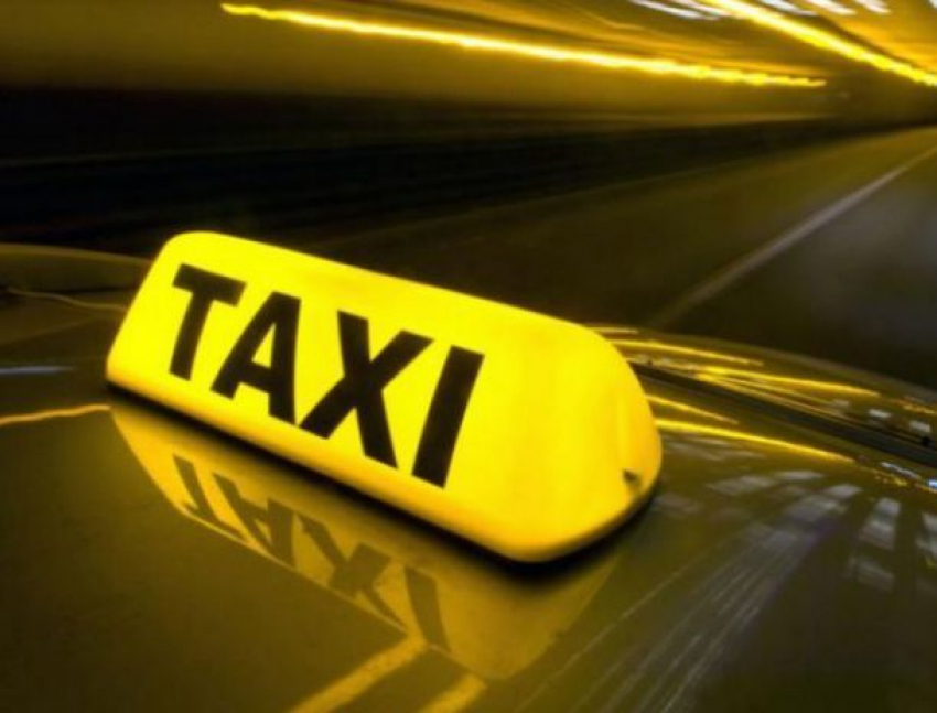 Владелец службы такси признался, почему не берет на работу женщин