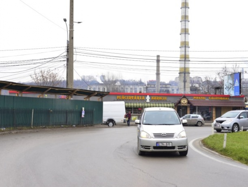 Минус одна незаконная остановка общественного транспорта в Кишиневе