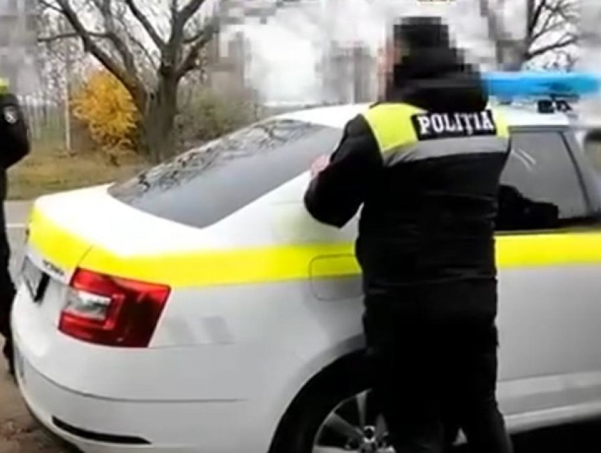 Полицейские под подозрением: патрульные вымогали взятку у водителя