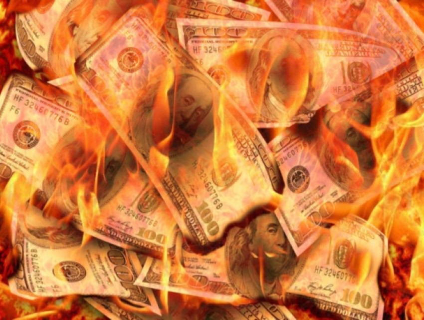 В Молдове даже красть нормально не умеют - воры случайно сожгли половину банкнот из крупной суммы
