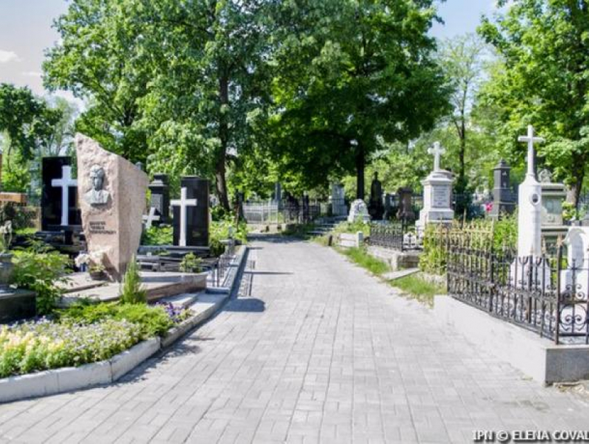 6000 евро за место на кладбище: заоблачные ценники на ритуальные услуги в беднейшей стране Европы