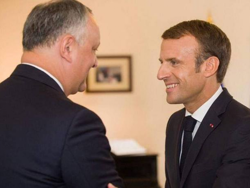 Игорь Додон прибыл в Париж по приглашению президента Франции