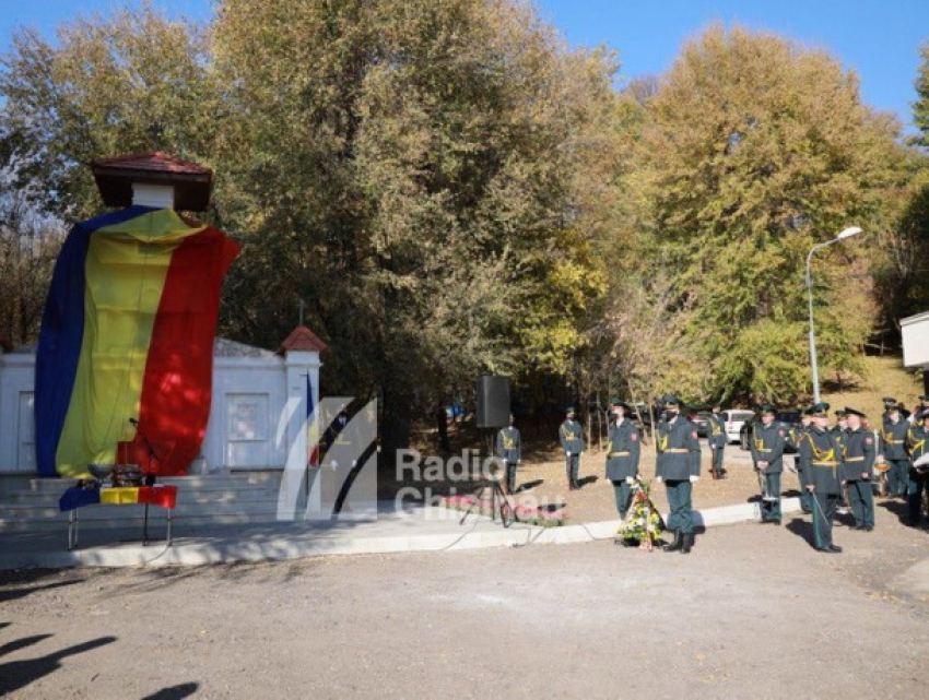 МИД России осудил открытие в Кишиневе памятника, прославляющего союзников Гитлера