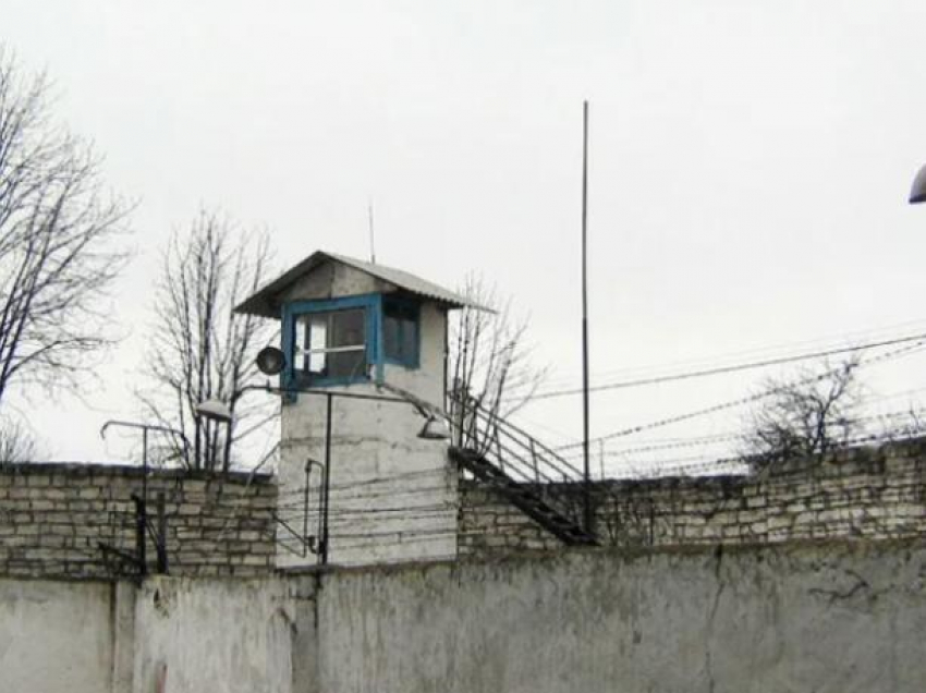 В тюрьме Прункул нашли повешенным заключенного 
