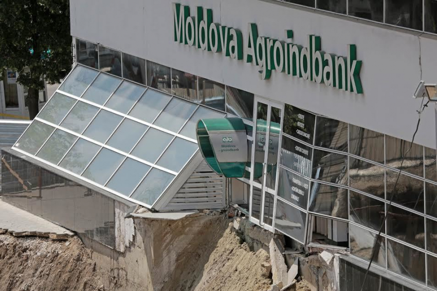 Как сегодня выглядит место обрушения грунта на Рышкановке 