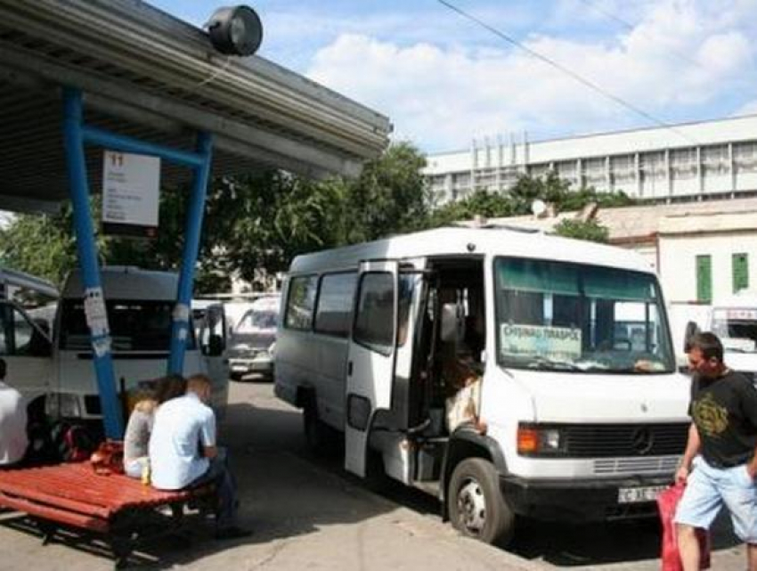 Несколько водителей получили крупные штрафы за незаконную перевозку пассажиров