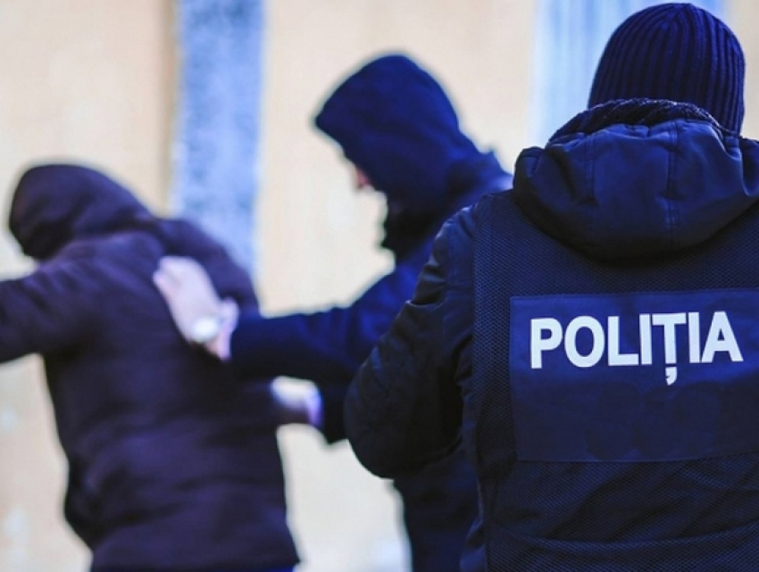 Полиция Молдовы активизировала деятельность накануне новогодних праздников