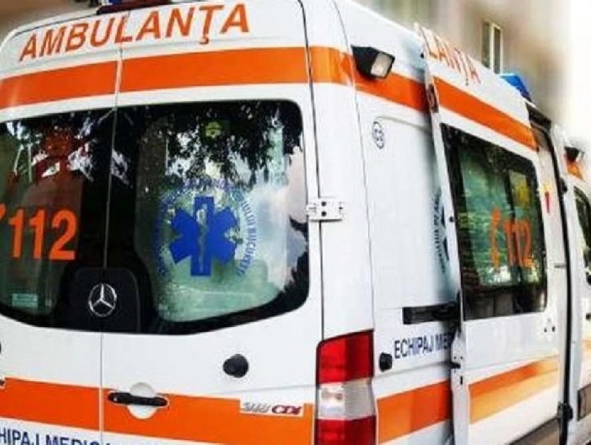 Мужчина с пистолетом напал на бригаду скорой помощи