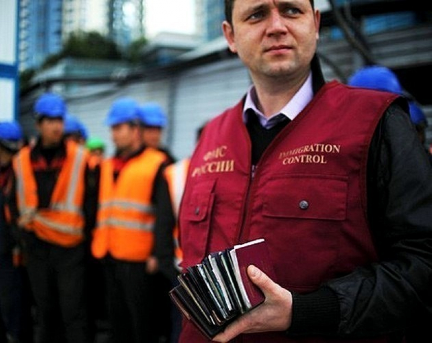 Игорь Додон намерен добиться полного снятия запретов на въезд в Россию для всех молдавских трудовых мигрантов