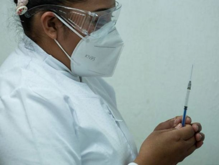 Молдове пожертвуют 20 тысяч доз индийской вакцины для бедных AstraZeneca Covishield 