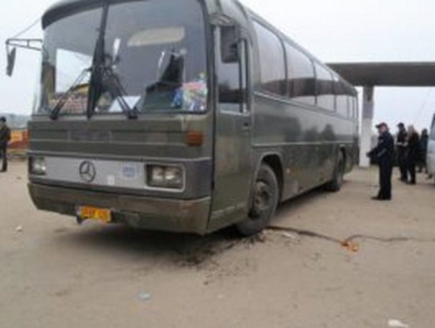 Автобус сбил шесть человек, стоявших на перроне автовокзала в Унгенах