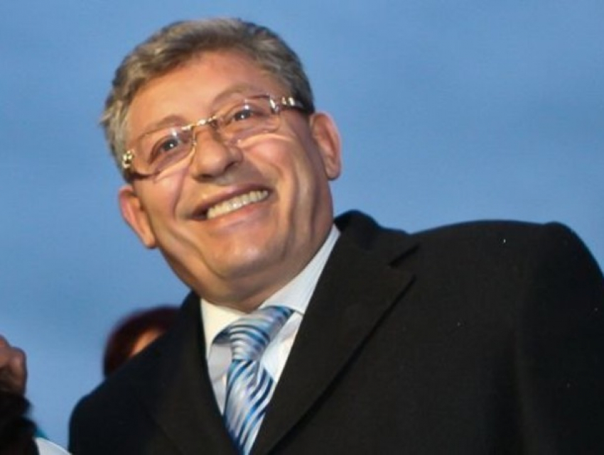 Пикантные подробности о коленях Гимпу и Плахотнюке раскрыла депутат ЛДПМ 