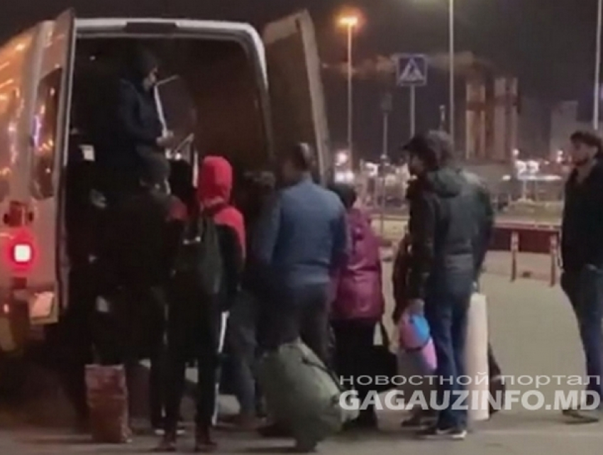 Пока официальные компании ждут разрешений от Комиссии по ЧС, нелегальные перевозчики не дремлют