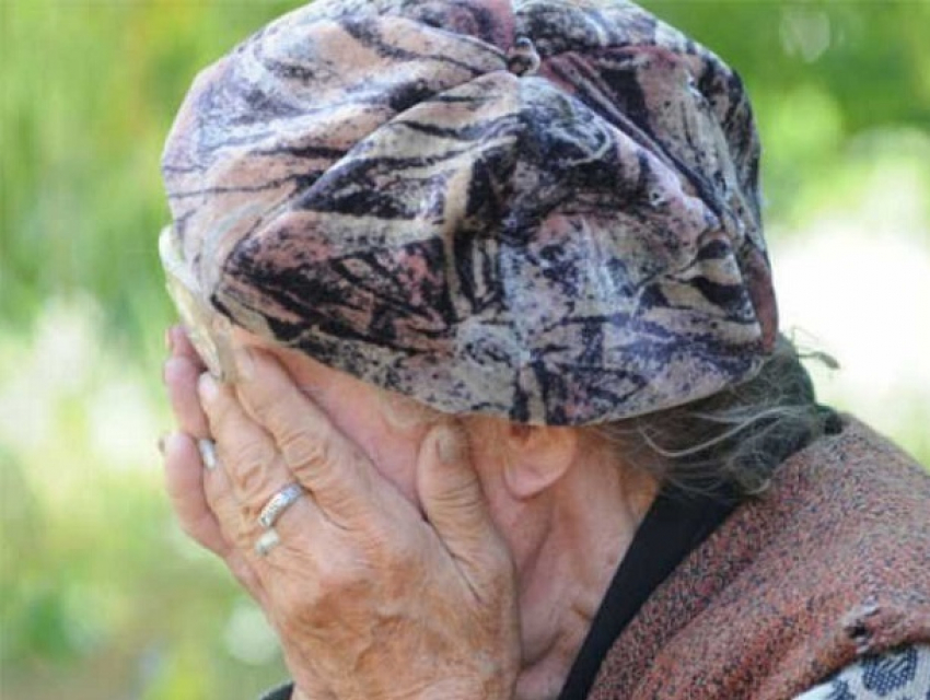 В Кишиневе банда злоумышленников обманывала пенсионеров, отправляя их в «долговое рабство»