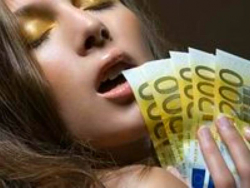 Доллар и евро значительно выросли в первые выходные лета в Молдове