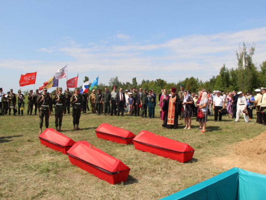 Останки 18 воинов Красной Армии, освобождавших Молдову, перезахоронены на Шерпенском плацдарме