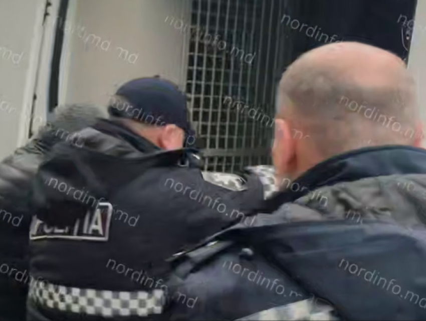 Пятый арест в громком деле «Европейское село»: инспектор пойман на взятке в 3000 евро