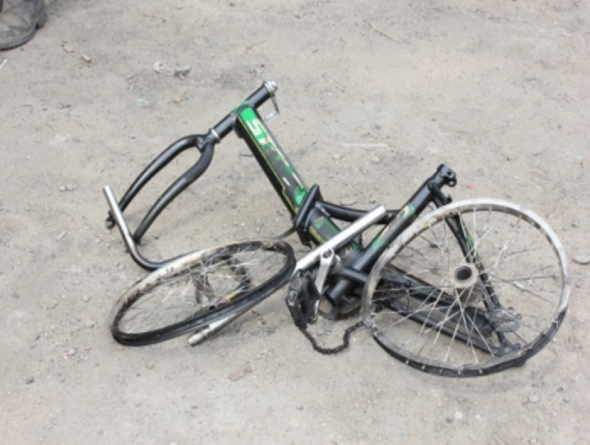 Водитель сбил насмерть велосипедиста в Теленештском районе
