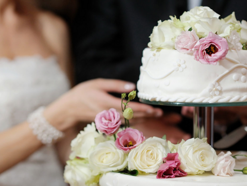 Премьер может отложить свадьбу сына из-за коронавируса