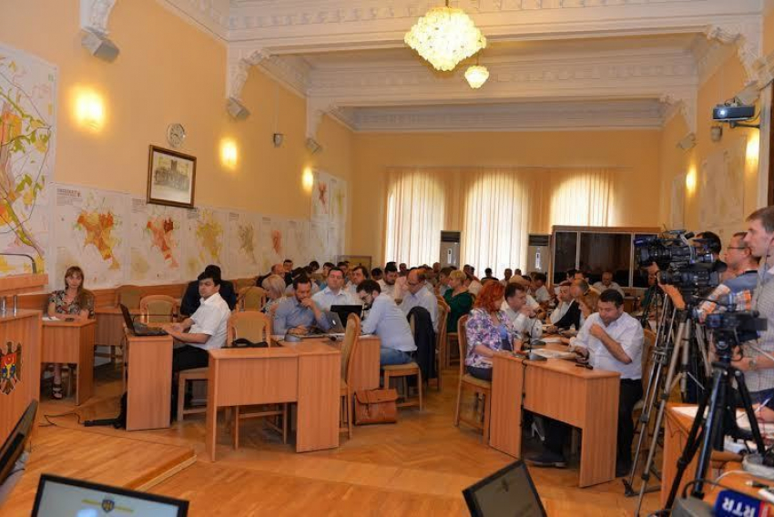 Социалисты добились внесения важных поправок в бюджет столицы 