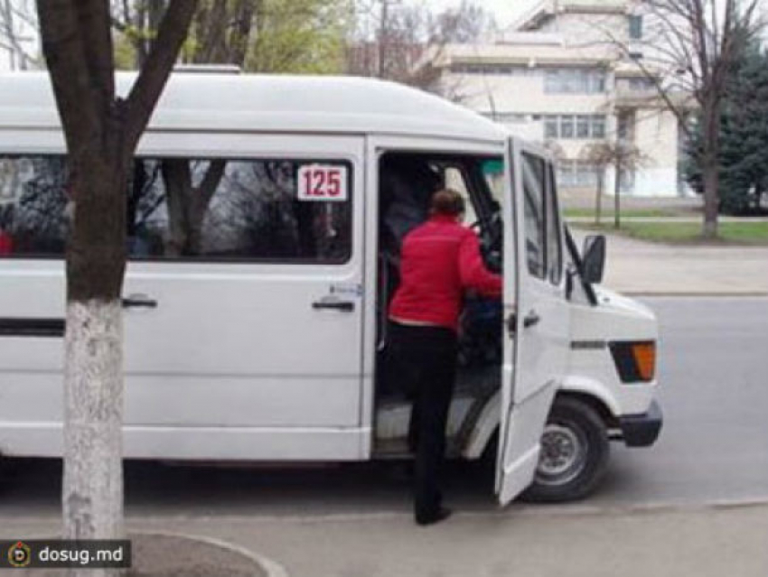 В Кишиневе отменили микроавтобус и изменили движение двух маршруток
