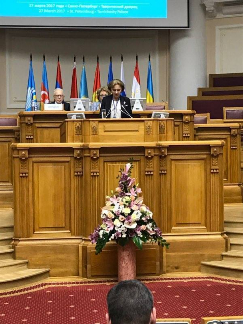 Зинаида Гречаный зачитала приветственное слово Президента РМ на заседании Межпарламентской ассамблеи СНГ 