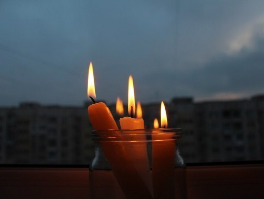 Тысячи жителей Кишинева и 18 районов Молдовы в четверг останутся без света