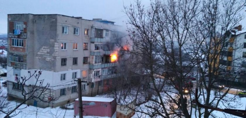 Утром в одном из жилых домов в Дурлештах произошел сильный пожар 