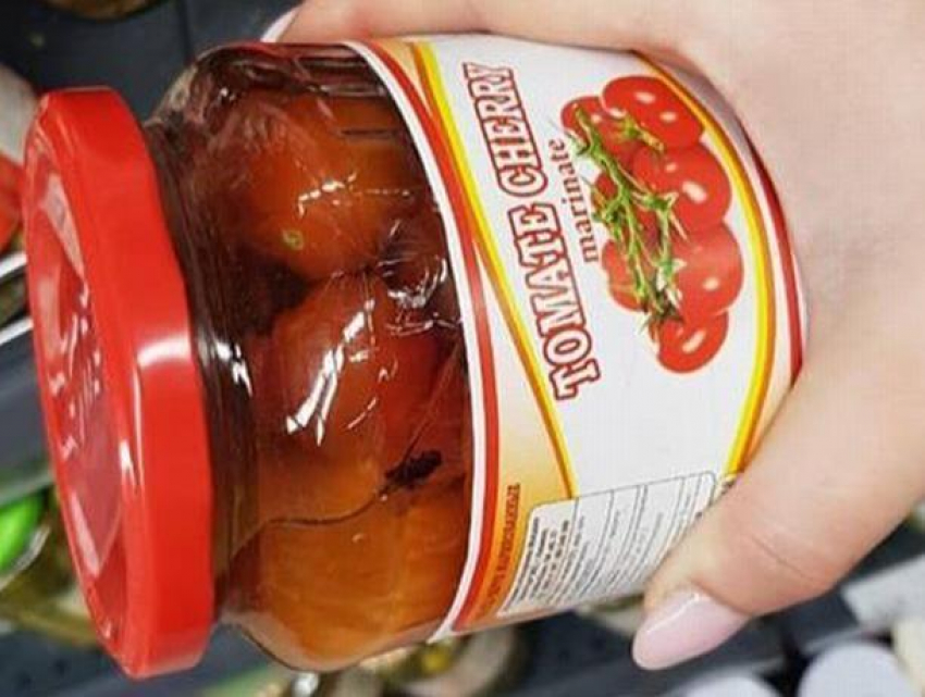 В одном из магазинов Кишинёва начали продавать... консервированных мух