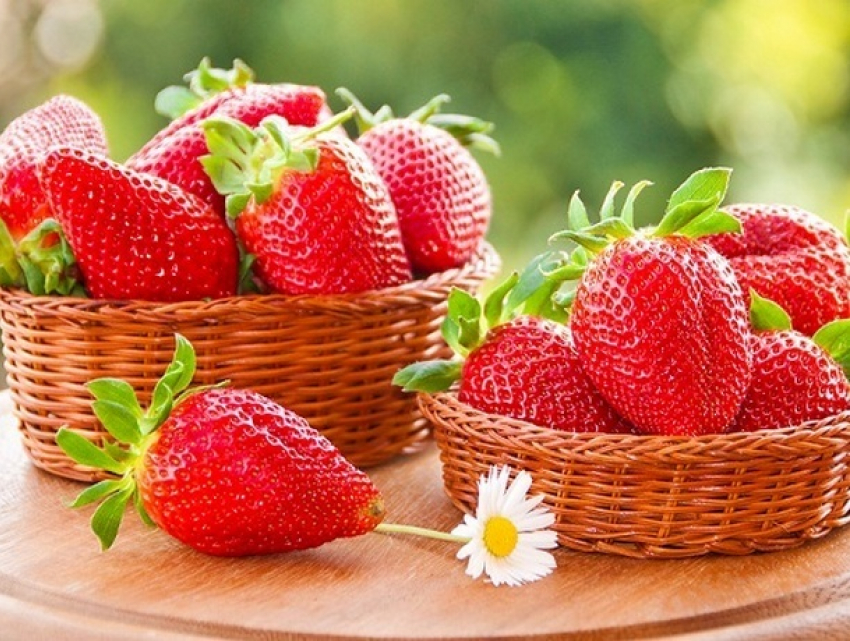 Украинская клубника вытесняет на рынке молдавскую ягоду