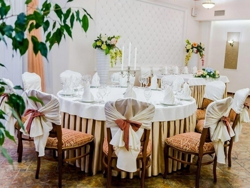 Налоговые посты выявили «скрытые резервы» предприятий общественного питания в Кишиневе