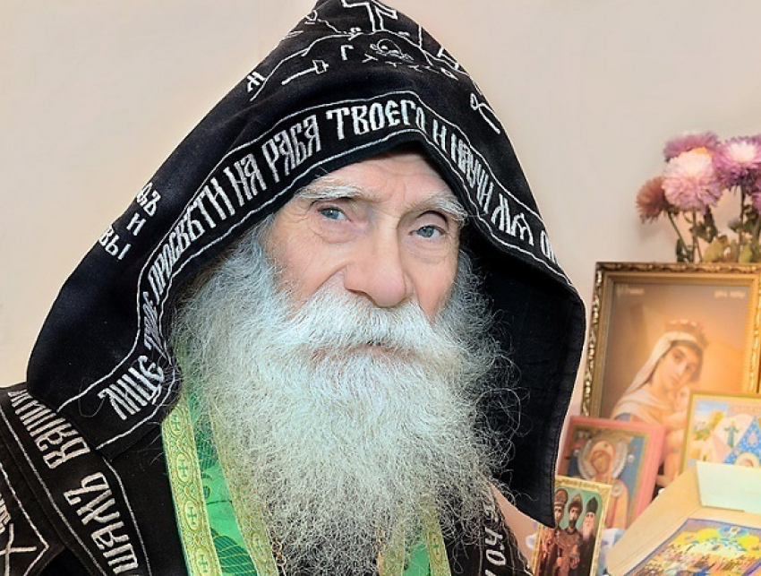 Десять самых авторитетных святых старцев предсказали судьбу России в ХХI веке